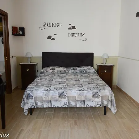 Le Quattro Stagioni Bed & Breakfast *